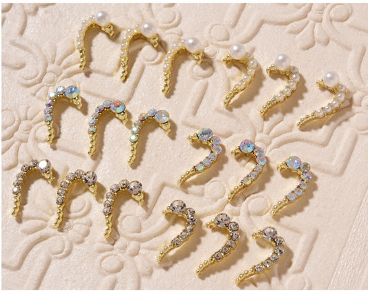 Rhinestone & Alloy Heart Nail Decoration Set