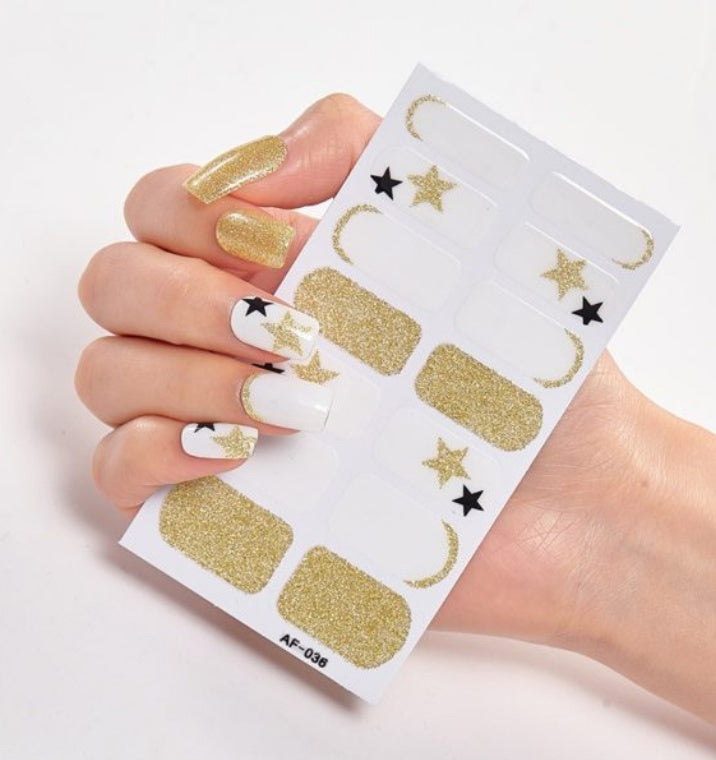 Adhesive Nail Polish Wraps with Glue