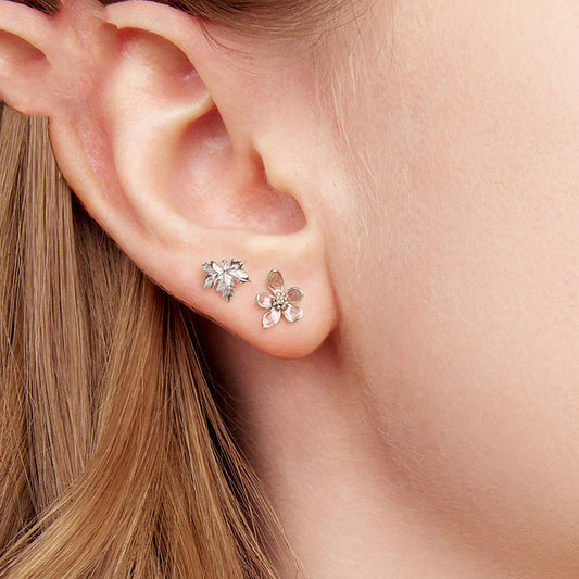 Dainty Autumn Flower Stud Earrings