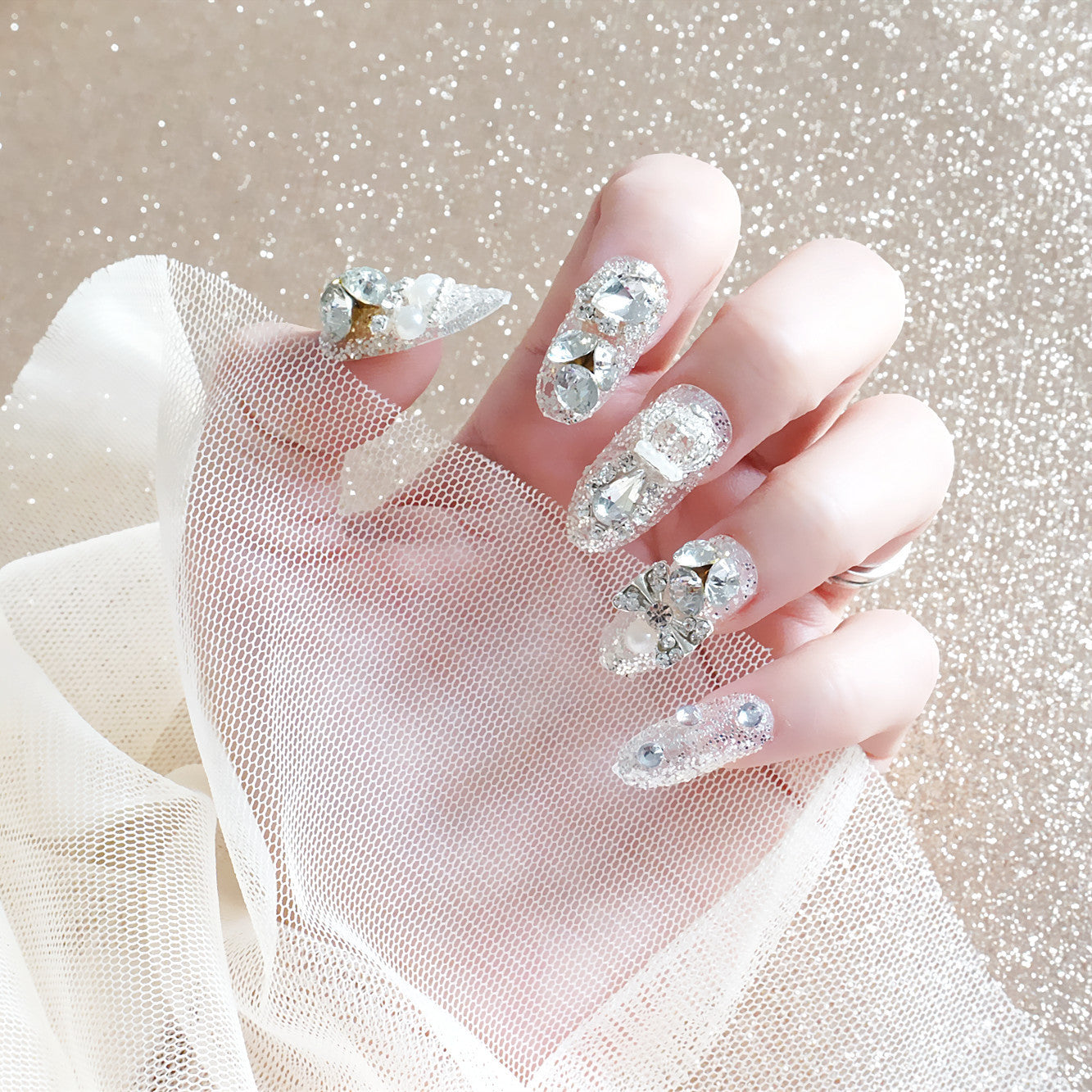 Luxury Fake Nails with Rhinestone Silver Drops