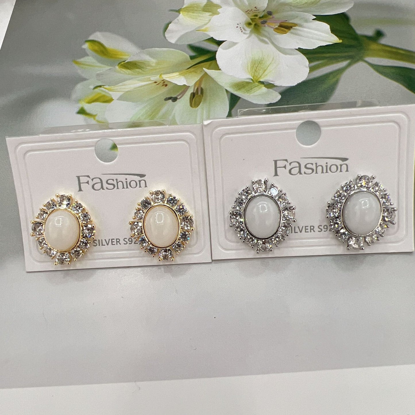 Fashion Women's French Glass Cat Eye Dangle Earrings